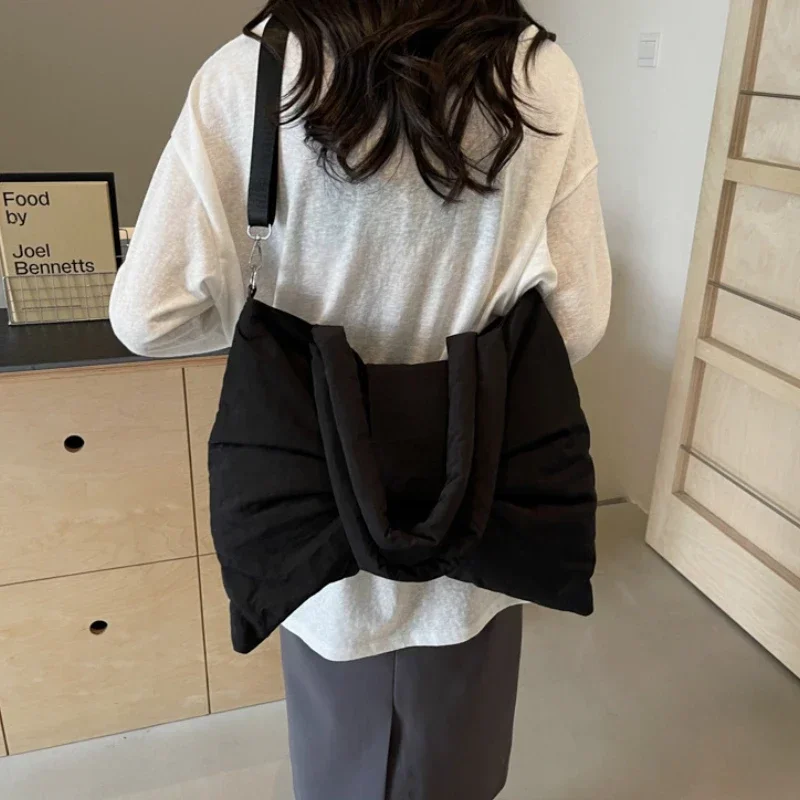 موضة القوس النايلون مبطن حمل حقيبة مصمم لينة البخاخ المرأة حقائب الكتف Crossbody بسيطة خمر حقائب اليد سعة كبيرة 2024 #1