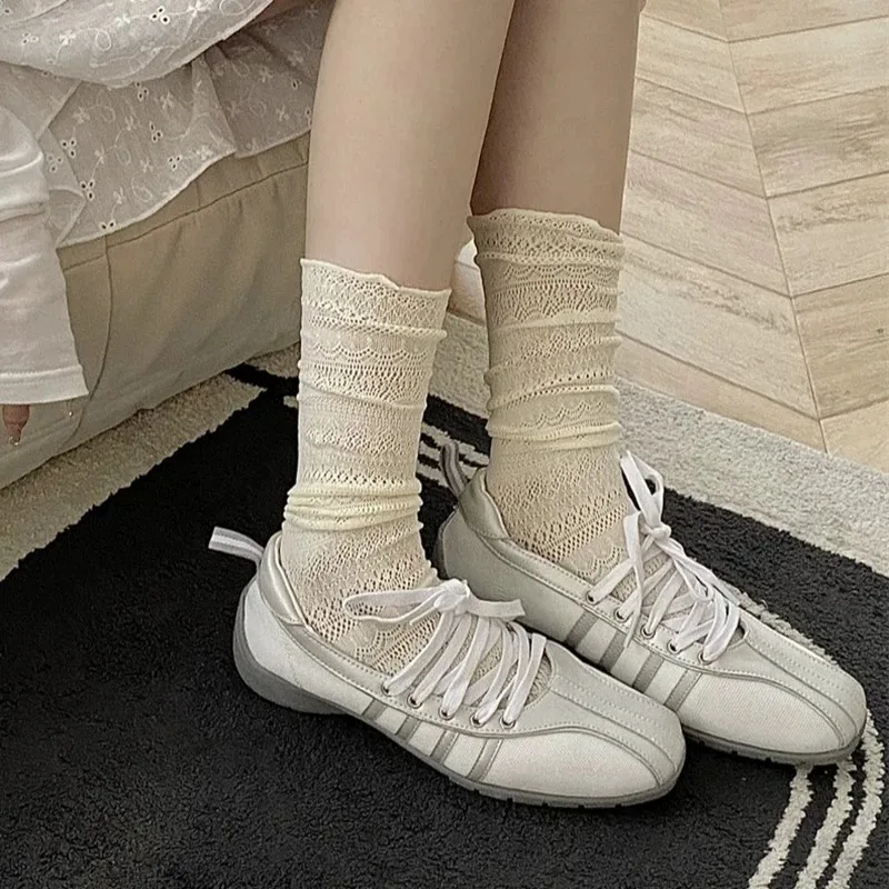 1/4 Paar Damen-Socken mit Spitzenbesatz, Lolita-Stil, süßes Netz, ausgehöhlt, dünnes Nylon, leicht, atmungsaktiv, transparent, Freizeitsocken – Detail 8