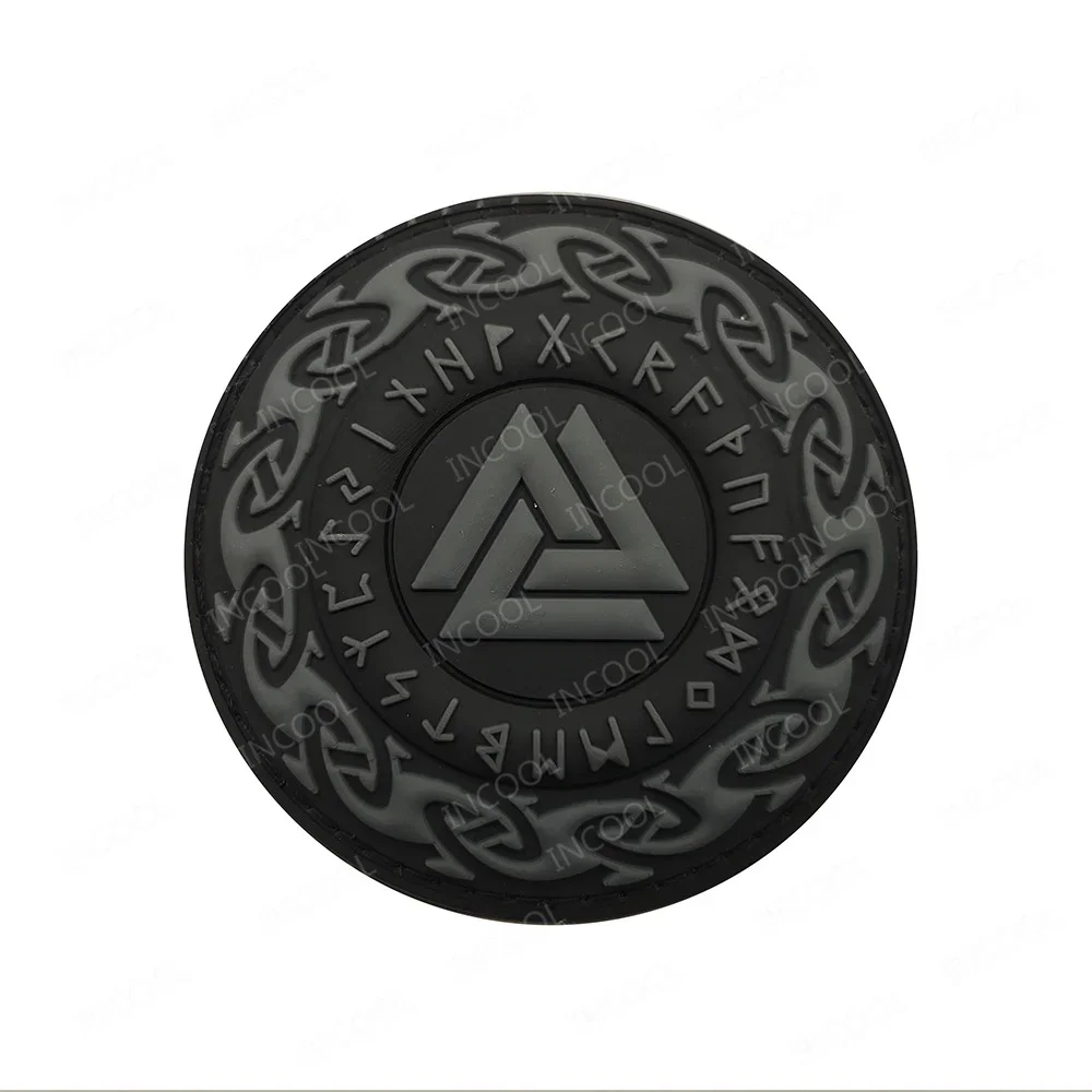 Viking Wolf Valhalla Norse Rune Round Patch Northern Europe Compass 3D PVC Rubber Glow In Dark Patches Badge Appliques Hook Back