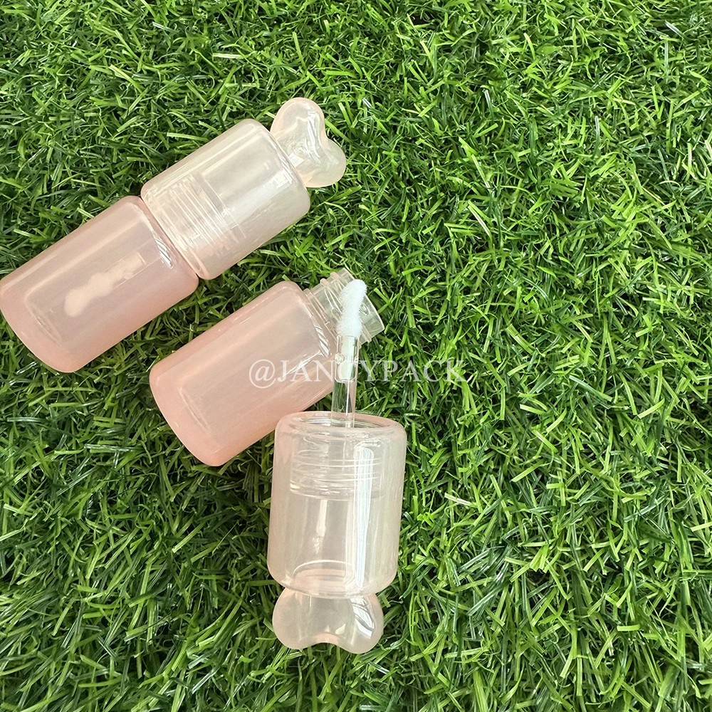 3.5ml Stock Cute Unique Cosmetic Round Heart Shape Lip Gloss Tube With Brush Lip Gloss Tubes Custom Box