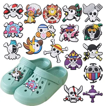 13-17 個アニメワンピースルフィ PVC 靴チャームサンダル靴アクセサリー少年少女 DIY 靴バックルフィット誕生日ギフト
