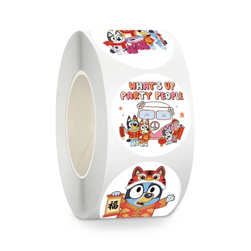 500 sztuk/rolka Urocze naklejki Bluey na Nowy Rok DIY Dekoracja Obudowa Telefonu Laptop Deskorolka Wodoodporne Graffiti Zabawki dla Dzieci Naklejki na Prezent