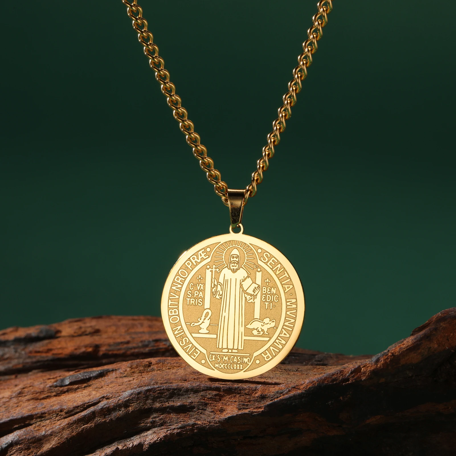 COOLTIME Saint Benedict Medaille Halskette Edelstahl katholischen Medaillon Anhänger Halsreif Vintage San Benito Amulett Schmuck Geschenk – Detail 13