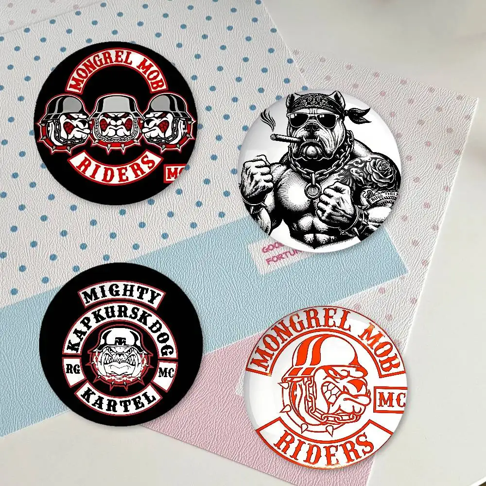 M-Mongrel-Mob Badges Creative Tinplate Button PinsBrooch Creative Quotes Badge Clothes Gift For Kids Friends