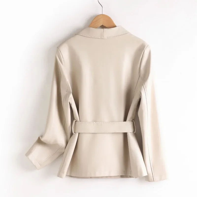 Elegant Versatile.This Autumn Waist-cinching Slimming Short Women's Leather Jacket with A Lapel Tie Is Suitable for Commuting.