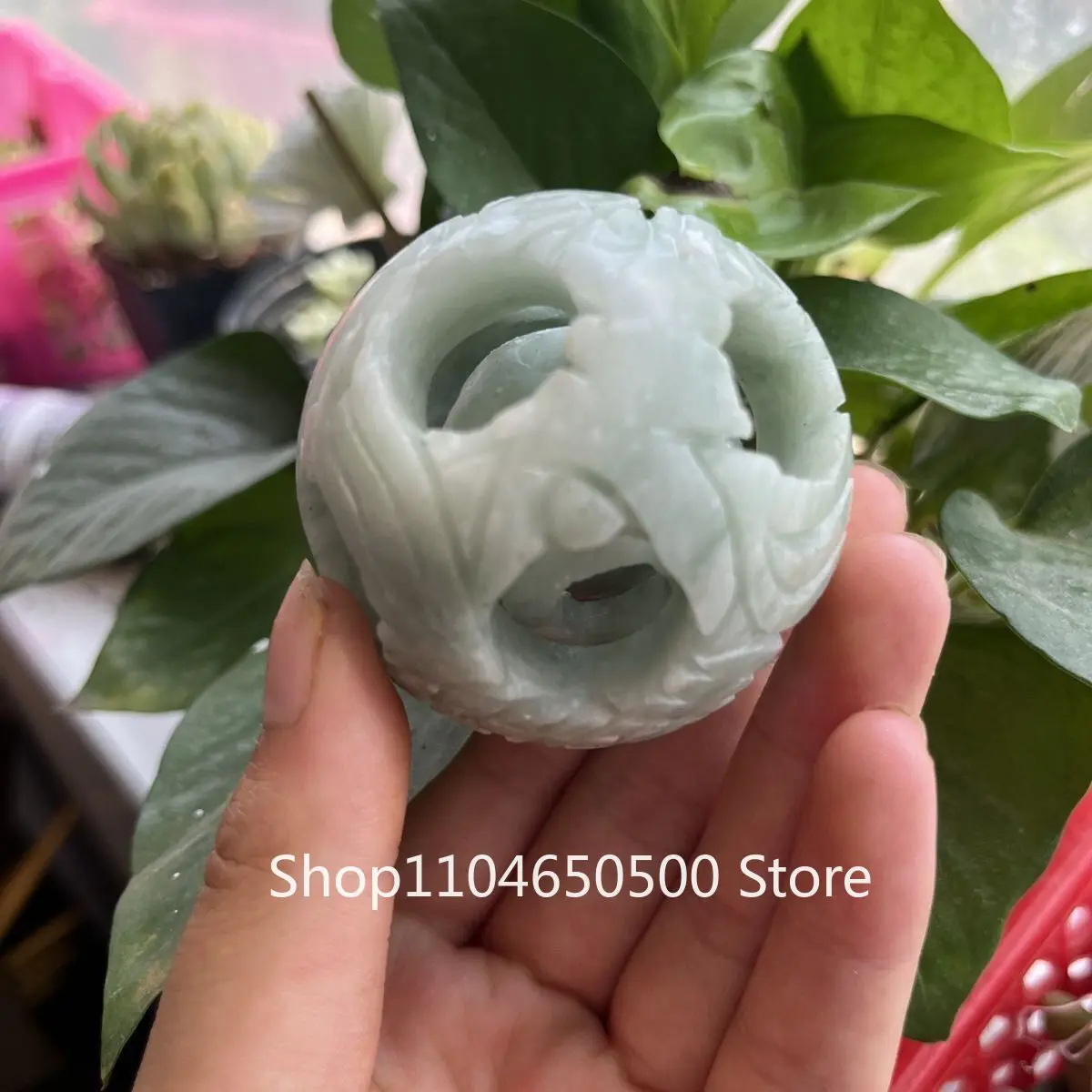 

Jade Transshipment Roadway Dragon and Phoenix Ball Ornament Feng Shui Ornament