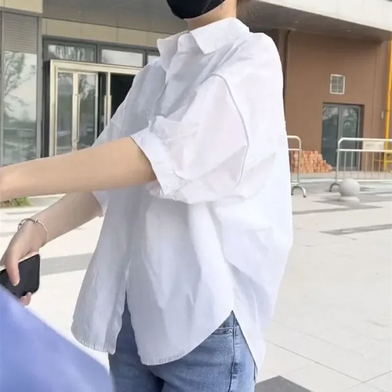 Xpqbb-女性用半袖ボタンアップブラウス,ルーズフィットの不規則なシャツ,カジュアルなトップス,すべてにマッチするターンダウンカラー,新しいファッション,2024