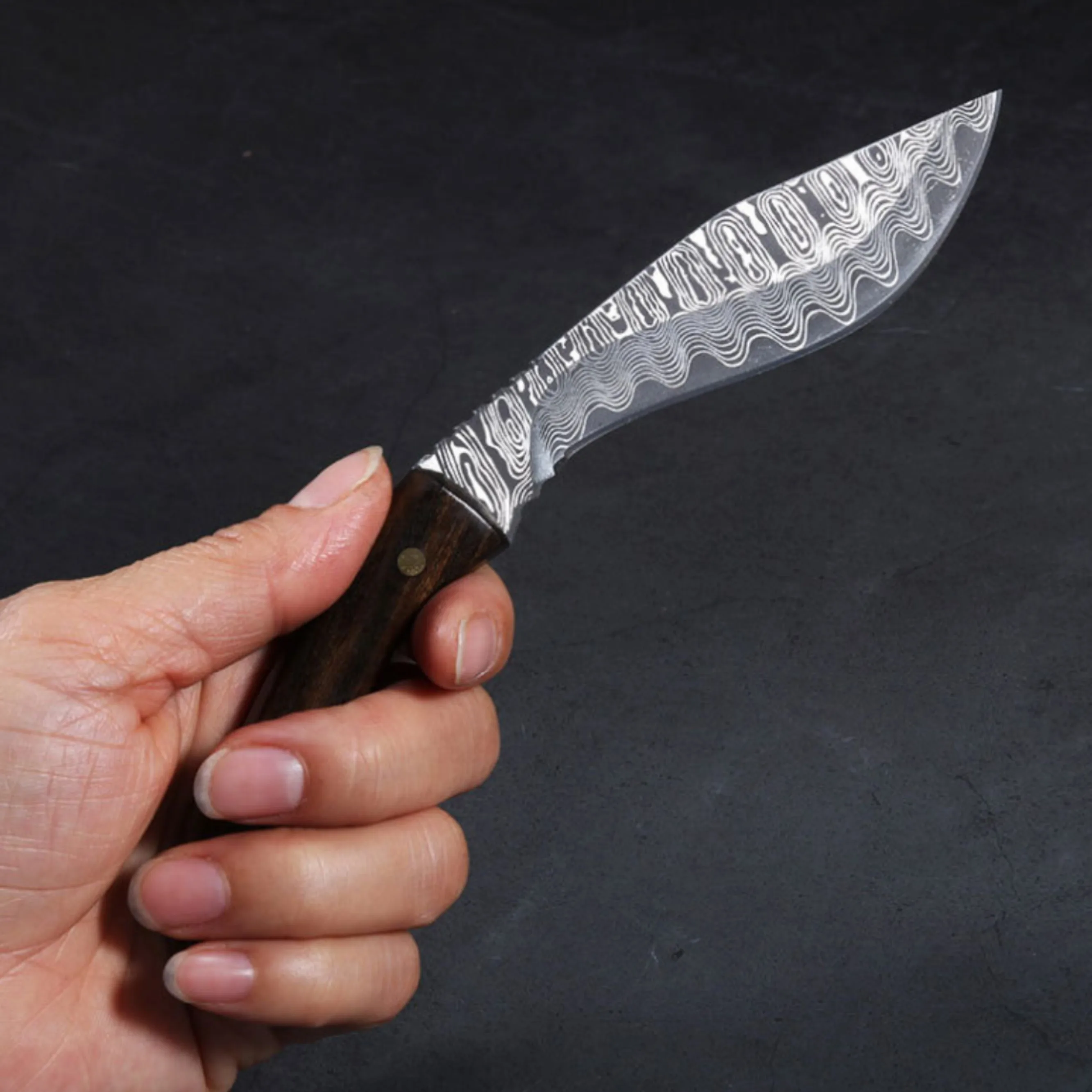 سكين مطبخ محمول احترافي لقطع اللحوم من الفولاذ المقاوم للصدأ مع مقبض مريح للشواء والطهي الخارجي مع غمد