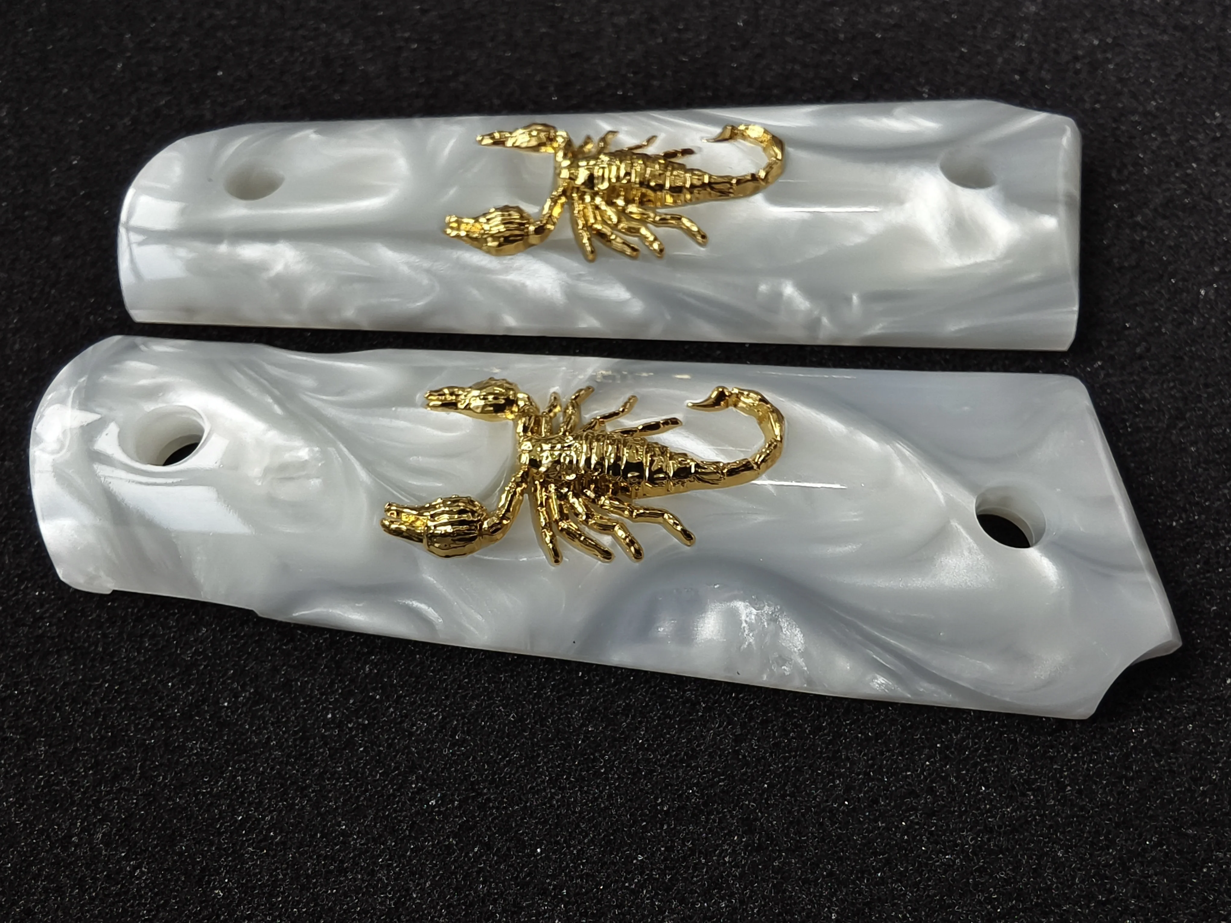 1911 Grips Full Size,White pearl with Gold Scorpion ,Fits Colt,Kimber,Springfield,Remington,Rock Island,Government Commander