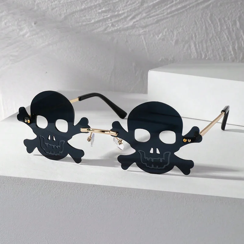Halloween Skull Sunglasses New Black Rimless Funny Sunglasses Party and Frameless Sunglasses for Men and Women Skull Glasses