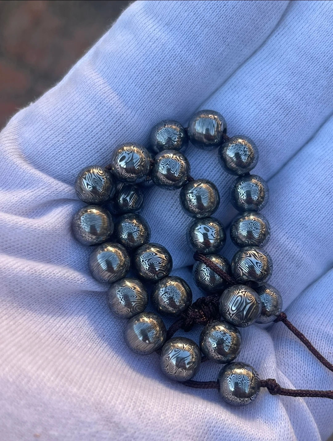 

Ruifan Damazhu bracelet with a diameter of 8mm and holes of 1.5mm, with 25 pieces