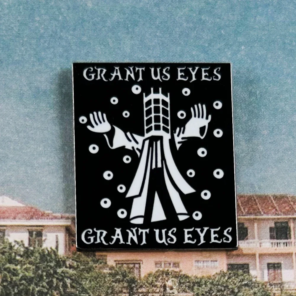 Bloodborne Grant Us Eyes Enamel Pin ARPG Classic Poster Badge Cthulhu Mythos Style Game Jewelry Gamer Gift Collect