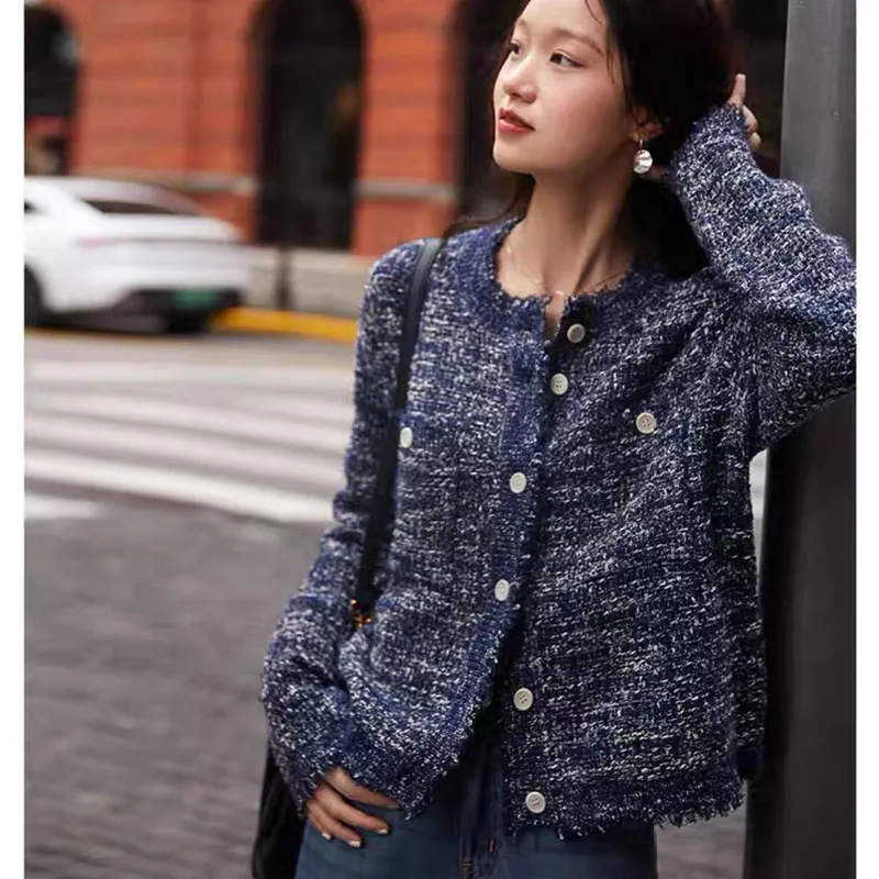 Elegancki damski kardigan z długim rękawem, dzianinowy, miękki, ciepły, z frędzlami, ozdobny, jesienny top, odzież wierzchnia.