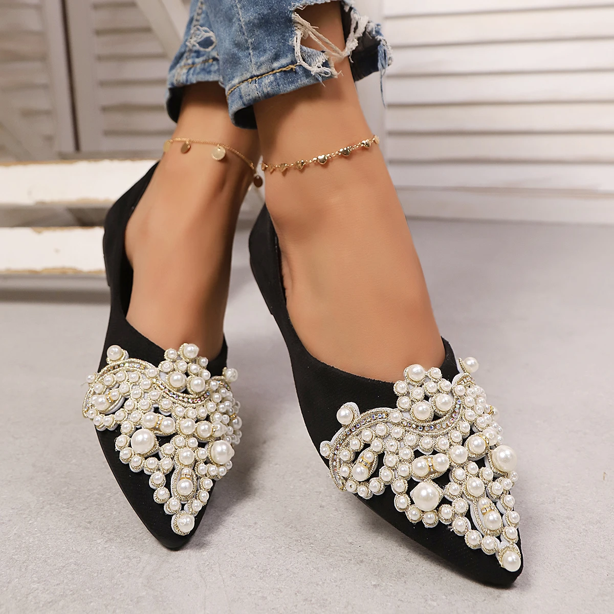 Women Pointed Toe Pearl Rhinestone Ballet Flats Slip‑On Soft Flat Shoes Large Size Wedding Party Daily Multi‑Color Ladies Shoes