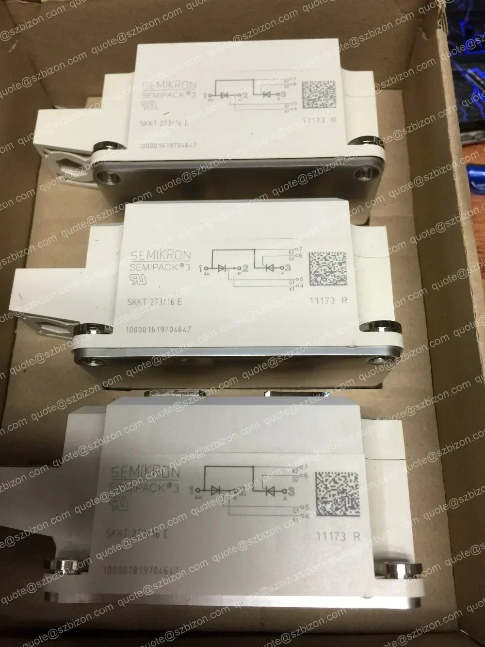 التسليم السريع SKKT273/16E SKKT323/16E SKKT330/16E