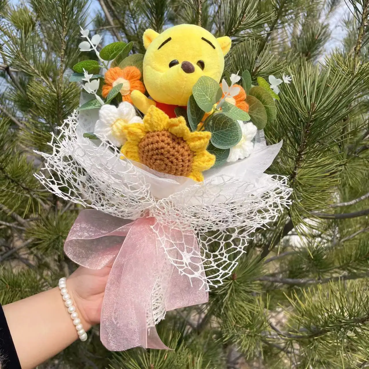 Catoon Stich Winnie the Pooh SpongeBob Plush Doll Toy With Flowers Creative Handmade Bouquet Valentine Christmas Graduation Gift