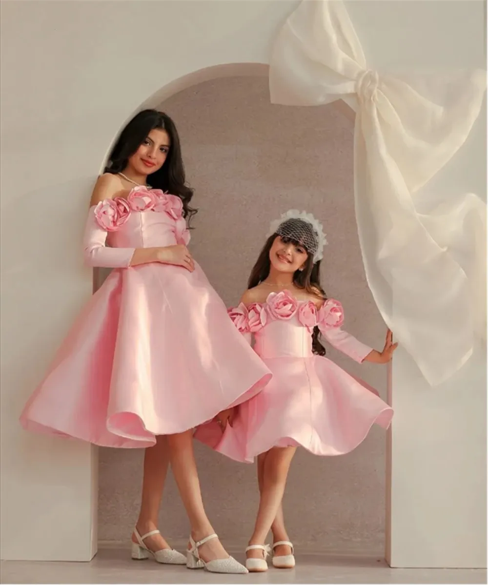 Милое розовое свадебное платье с цветочным узором для девочек по индивидуальному заказу, атласное платье принцессы с 3D цветами и открытыми плечами, детское пышное бальное платье для дня рождения