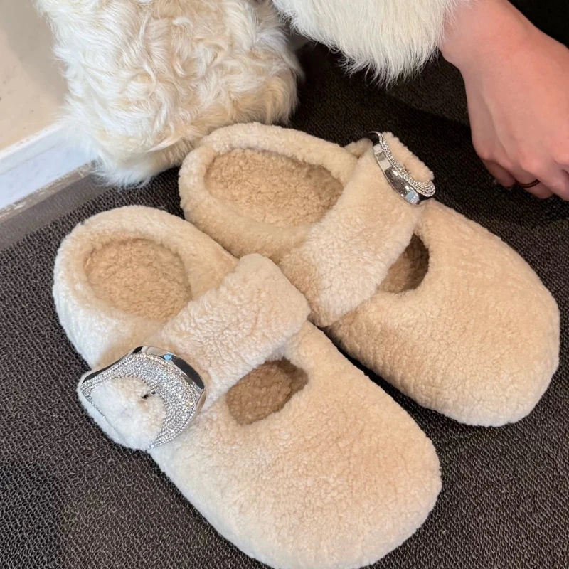 

2025 Новые короткие плюшевые теплые хлопковые тапочки, женские меховые тапочки на плоской подошве, модная зимняя обувь, дизайнерская женская обувь, брендовая женская обувь