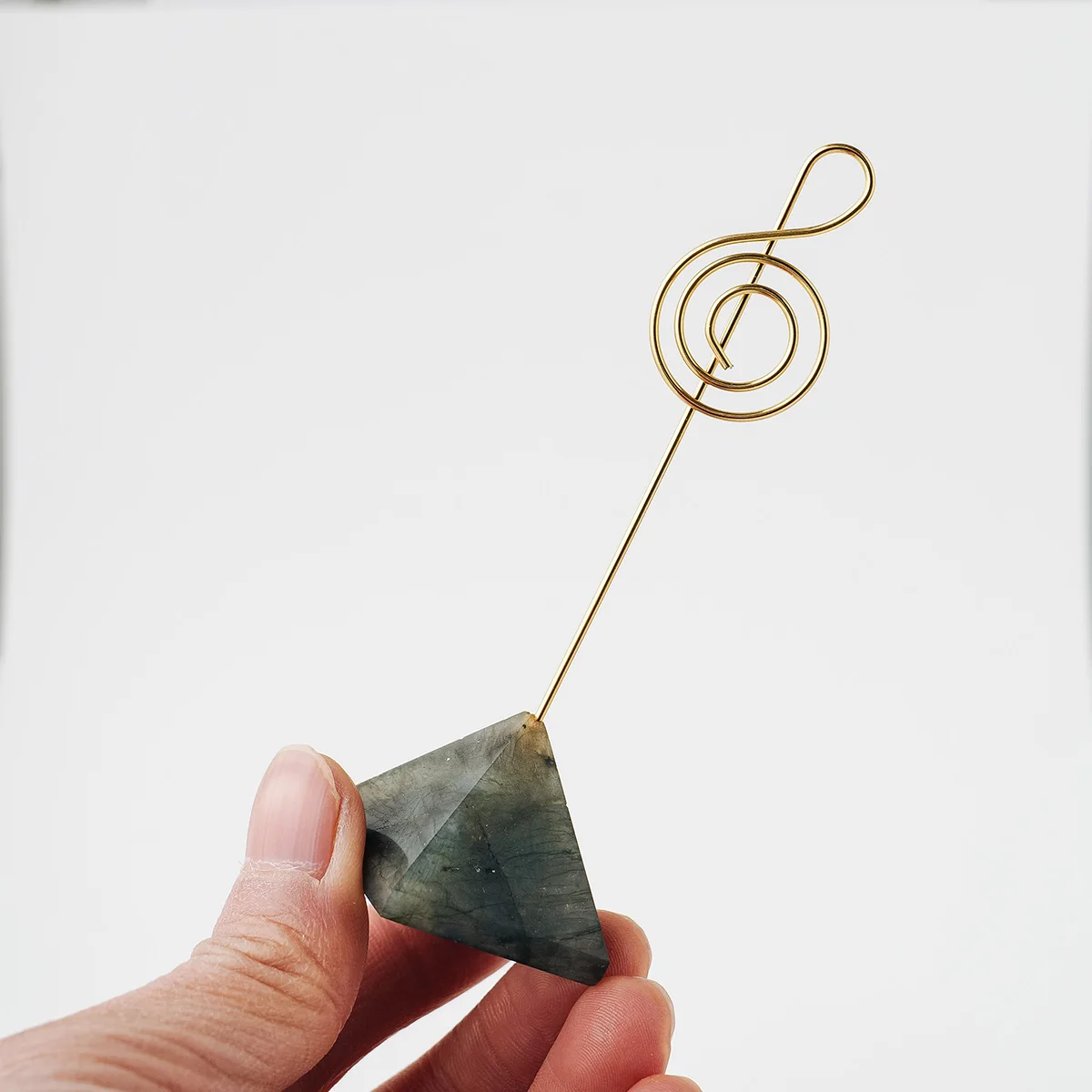 1PC Natural Crystal Pyramid Message Card Holder, Heart & Music Note Design Memo Clip Ornament