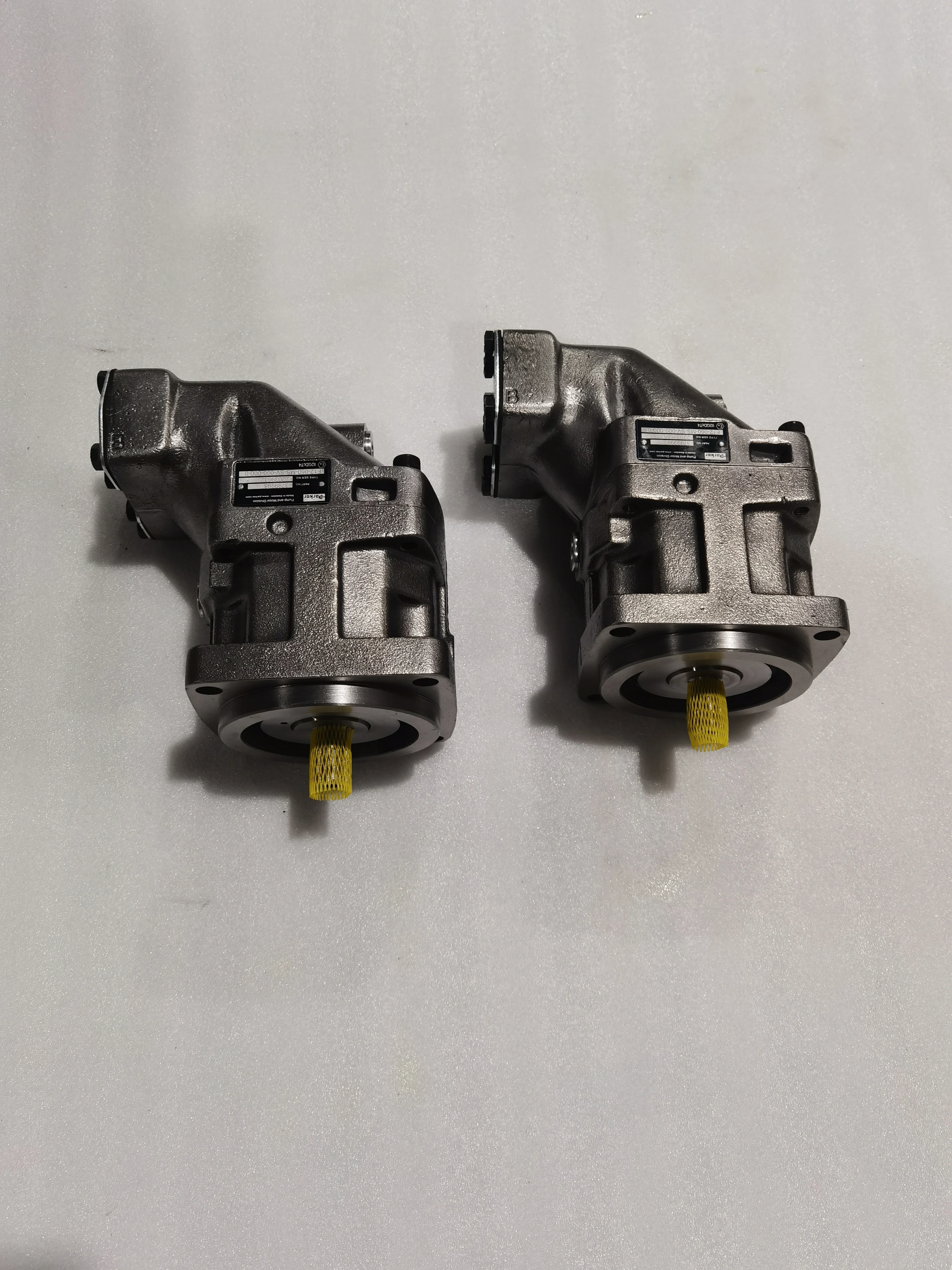 F12 F12-30 F12-40 F12-60 F12-80 F12-110 F12 060 MS SV 000 000 0 Hydraulic Fixed Displacement Piston Motor