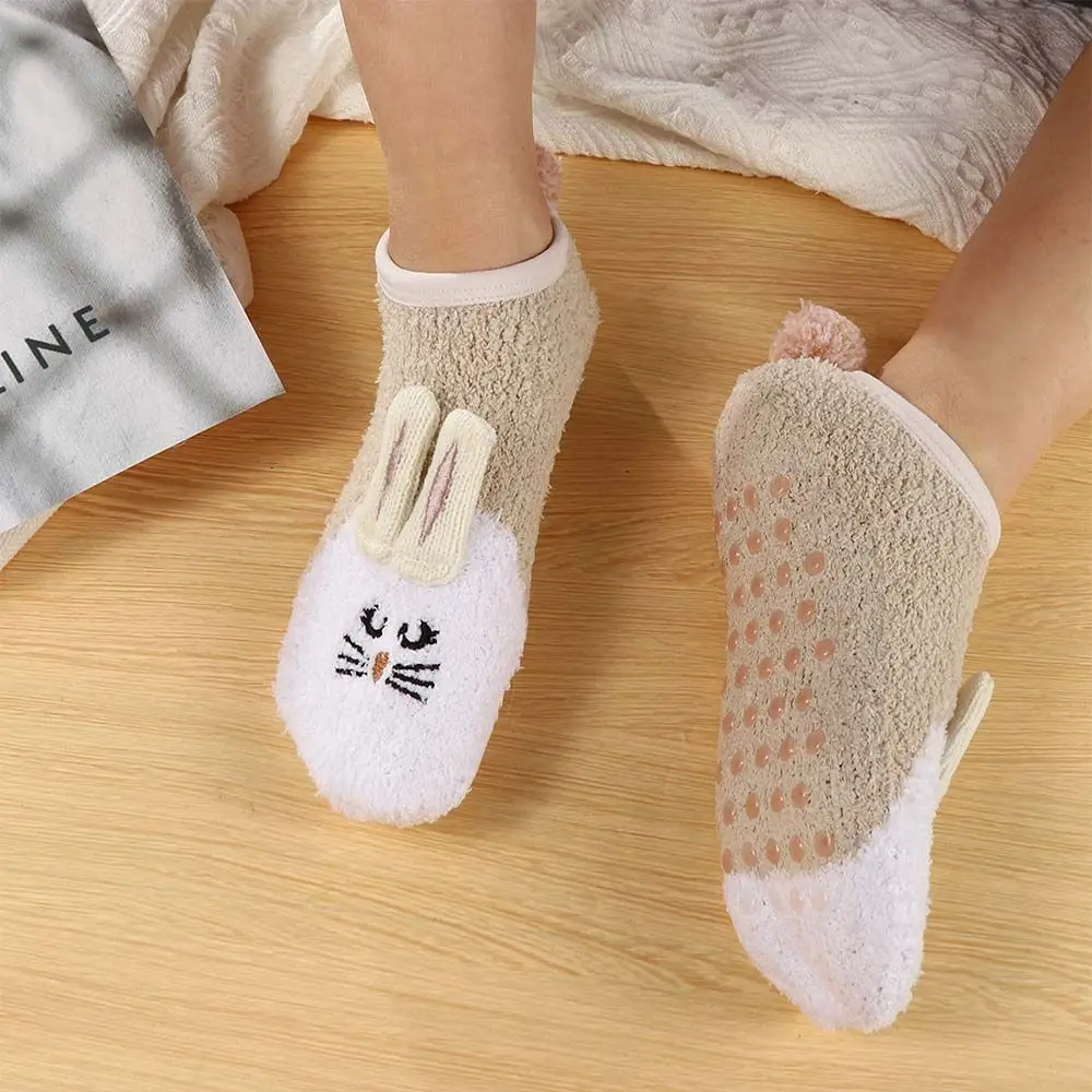 لطيف العصرية ماوس الكرتون ثلاثية الأبعاد الحيوان للفتيات أرنب جوارب يمكن السير بها على الأرض الكورية الكاحل الجوارب الشتاء الجوارب النساء النوم الجوارب