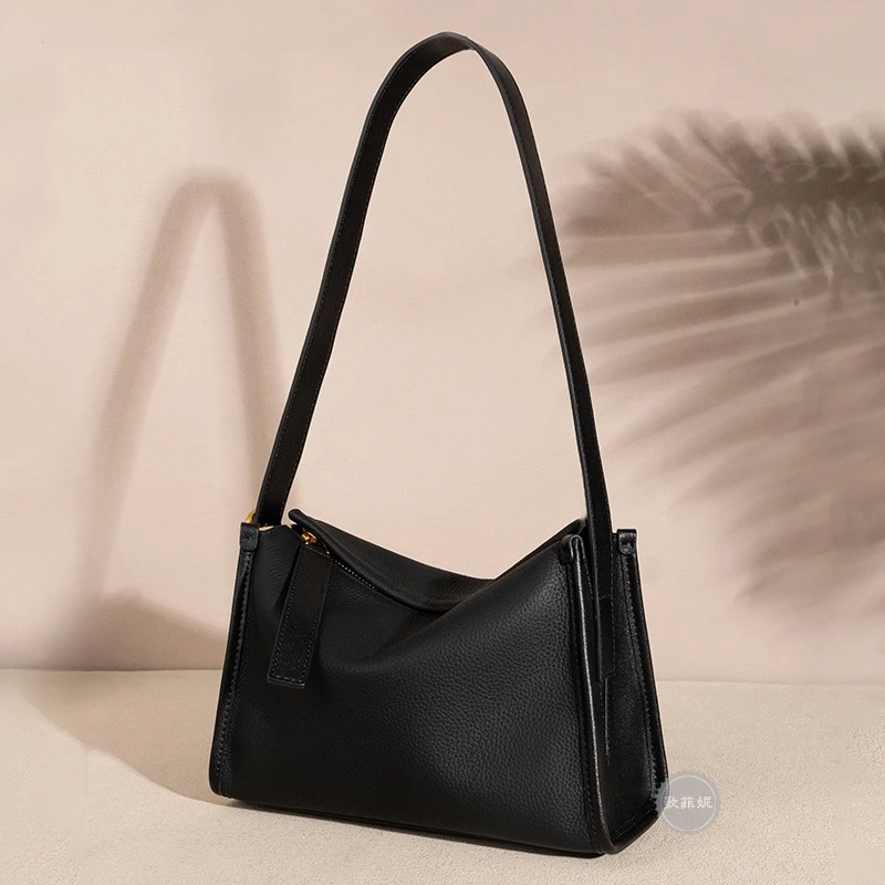 جديد 2025 حقيبة جلدية نسائية عالية الجودة مصنوعة من جلد البقر بكتف واحد حقيبة جلدية كروس للسيدات حقيبة كاسولا CH5-614-1