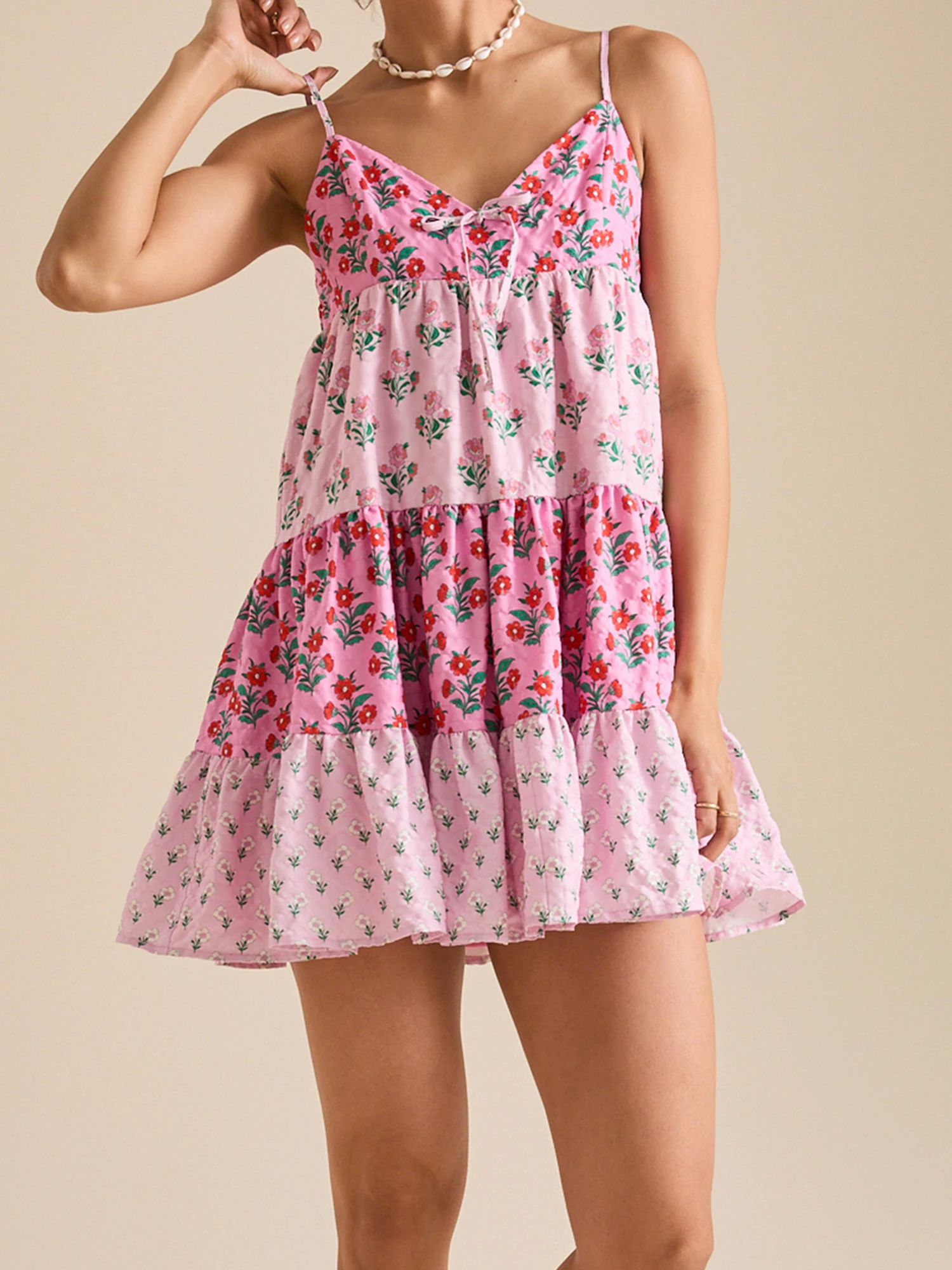 Women s Floral Print Sleeveless Mini Dress with V Neckline and Open Back Detail Spaghetti Strap Summer Cami Dress