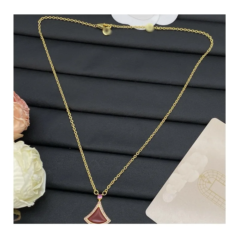 

Letter New Drill Edge Trendy Skirt Necklace Light Luxury Niche Personalized Necklace Trendy Versatile High Sense