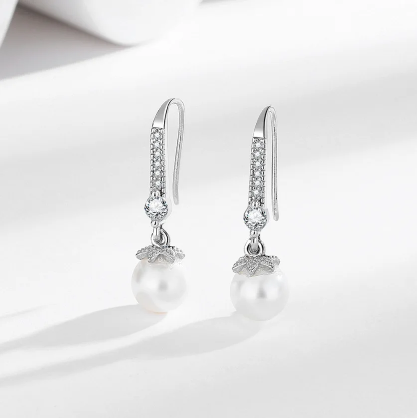 

Exquisite light luxury new 925 sterling silver pearl earrings for women simple and versatile earrings