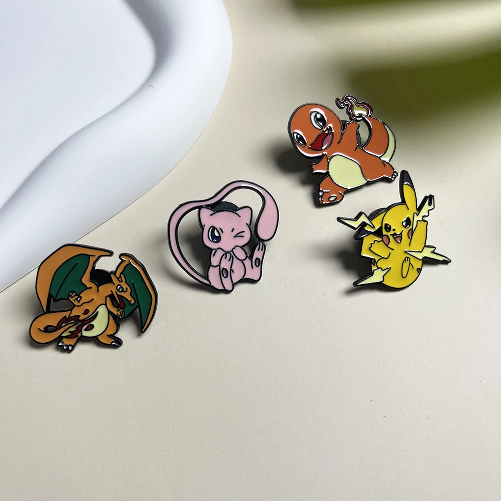 4-teiliges kreatives Cartoon-Pokemon-Emaille-Pins-Set – Pikachu Charmander Metallabzeichen, Schmuckzubehör, Geschenk für Freunde