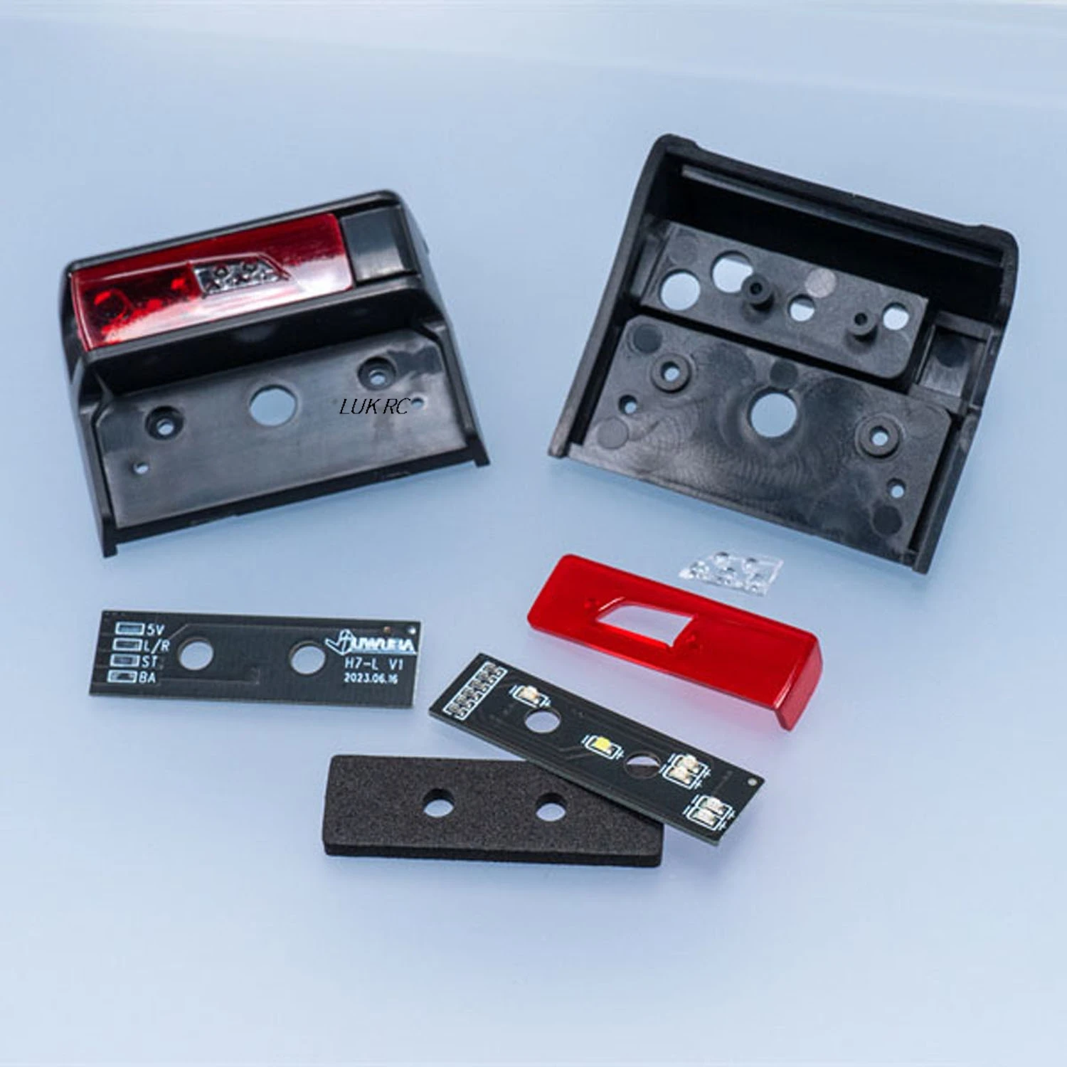 ไฟท้าย LED พลาสติก 5V สำหรับ DIY 56368 56371 1/14 รถบรรทุก RC รุ่น R470 R620 770S รถบรรทุกบังคับวิทยุ