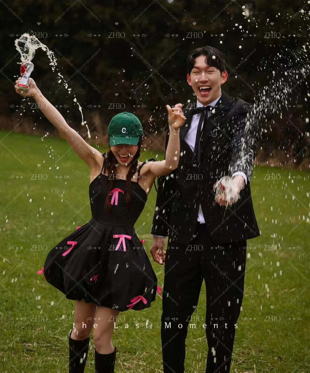 ZHIO Abito da cerimonia nuziale con fiocco rosa a contrasto nero Abito da compleanno con spalline per spaghetti Corea Servizio fotografico Abiti corti Personalizzati