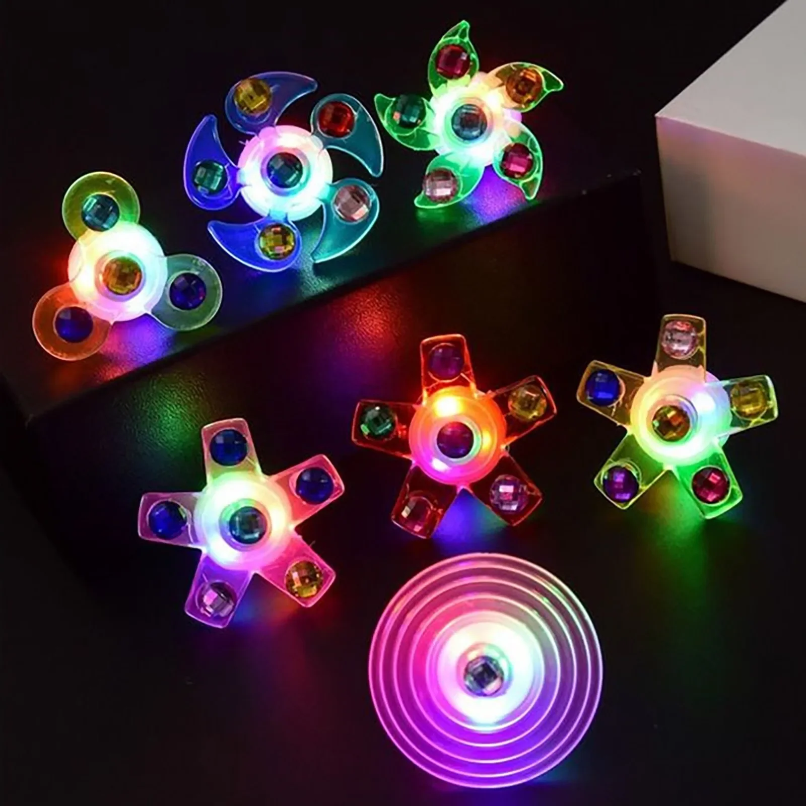 HOT SALE LED Glowing Hand Ring Glow In The Dark Party Supplies Kids Luminous Toys Carnival Party Glow Rings Can Be Rotated