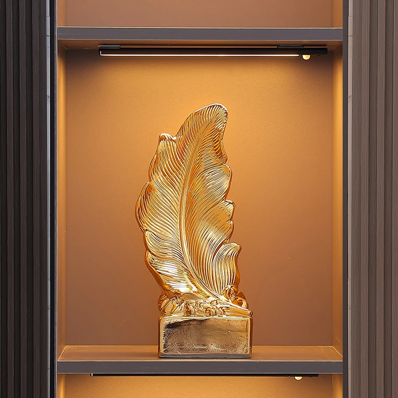 

European gold leaf ornament home living room wine cabinet ceramic decoration office partition bogu rack desktop decoration