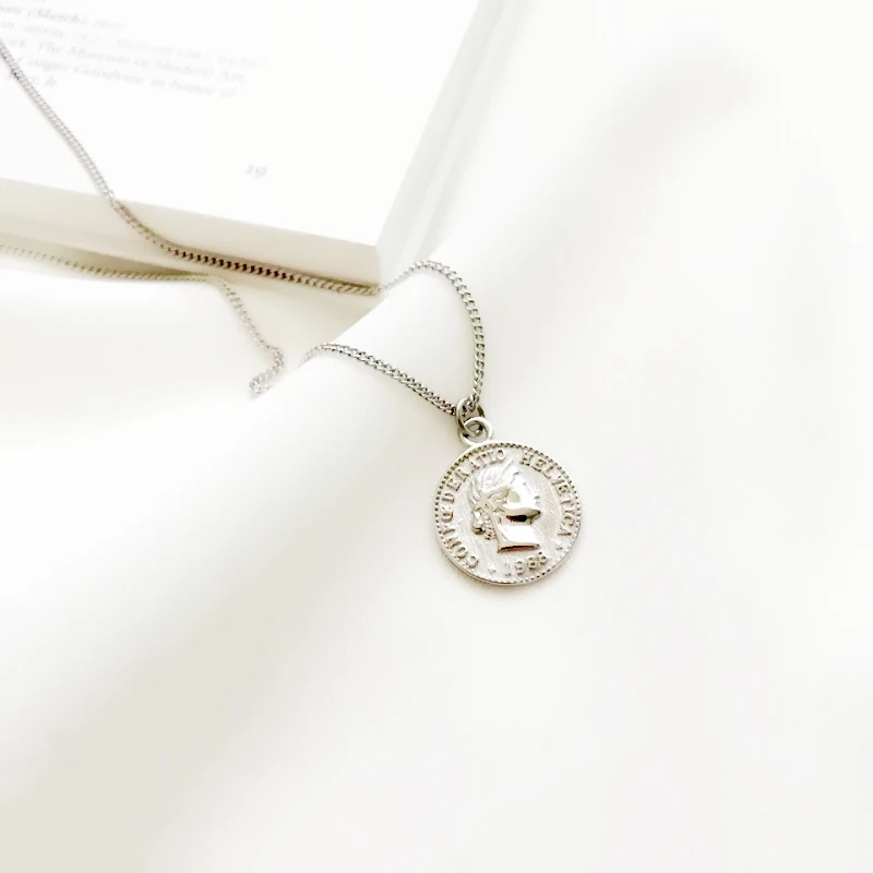 

Подошва с эффектом памяти, круглая монета в стиле ретро, королева Аватар, изысканное женское ожерелье из стерлингового серебра 925 пробы, NE095