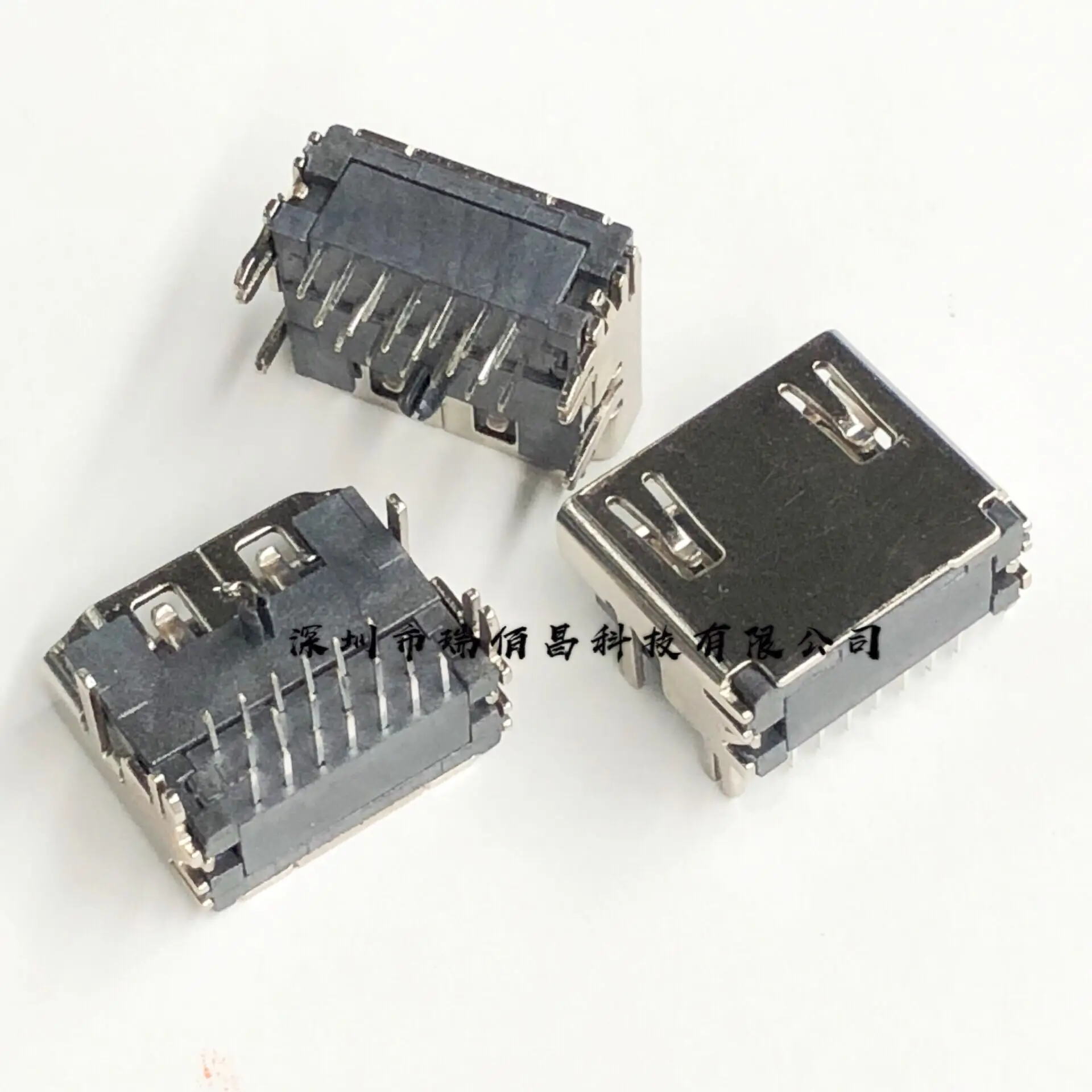 For HDMI female seat A type 19Pin three-row 90 degree four-leg plug board HDMI high definition interface HDMI three-row pin