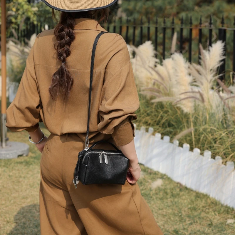 

Высококачественные маленькие женские сумки через плечо из натуральной кожи 2026 года: модные мессенджеры с ремешком, дизайнерские кроссбоди, сумки-мессенджеры (Sac A Main)