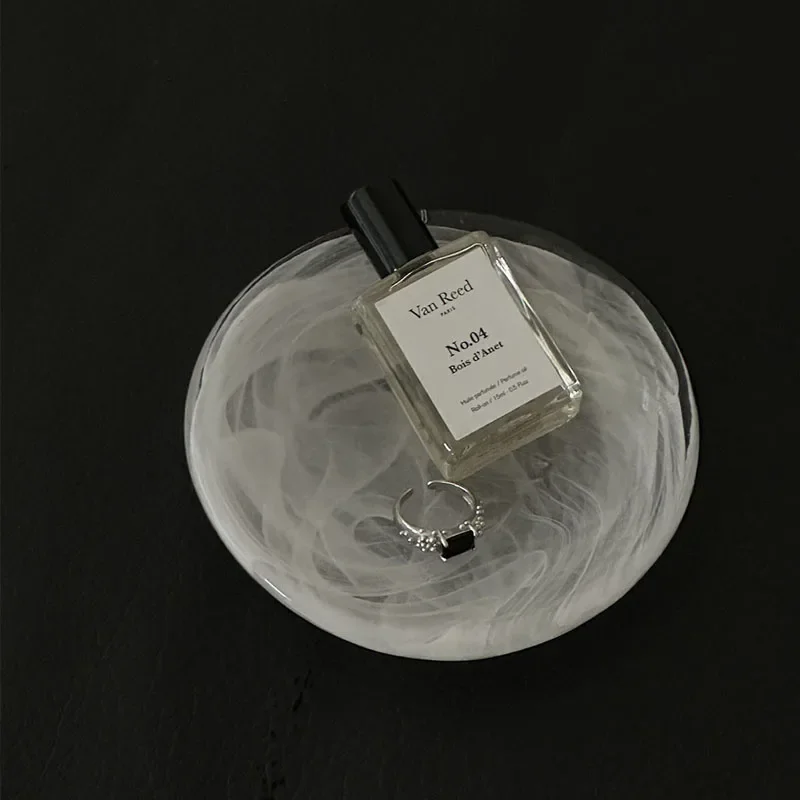 

Minimalist Glass Dish Creative White Cloud Dessert Plate round Sauce Bowl Jewelry Display Pan Sushi Food Serving Tray