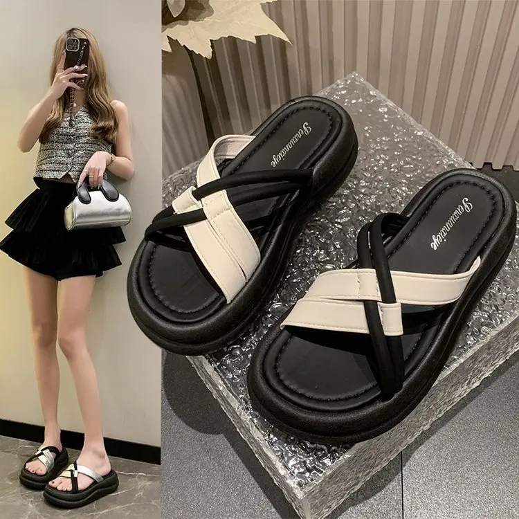 Schoenen Vrouwen Lage Slippers Casual Pantofle Glijbanen Schalie Vrouw Strand Zacht Luxe 2024 Rubber Sabot Zomer Rome Stof Hoefhakken