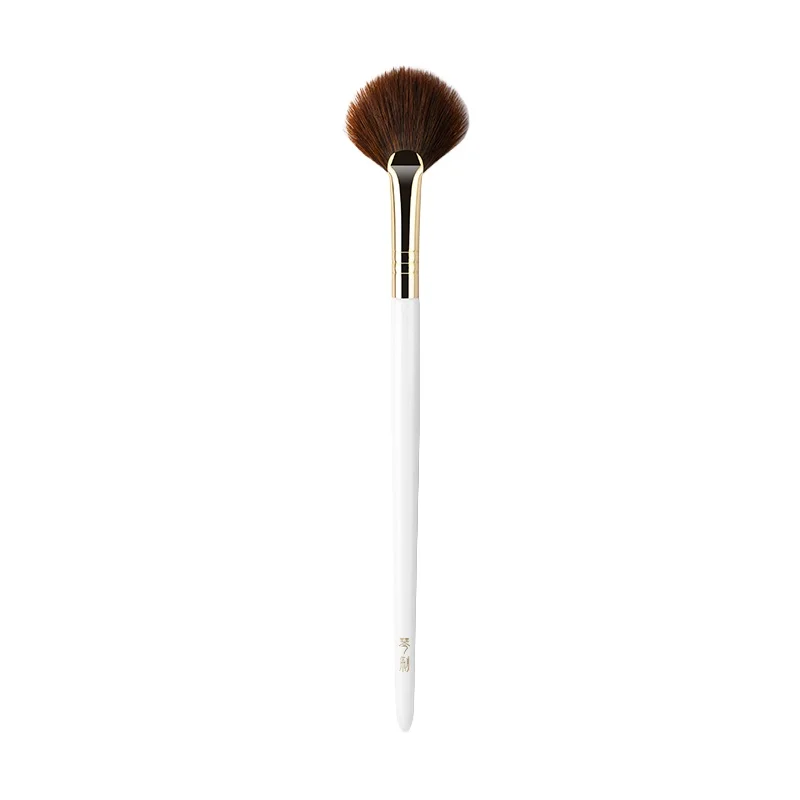 

~Makeup brush soft hair special fan-shaped highlight brush makeup light tool brush