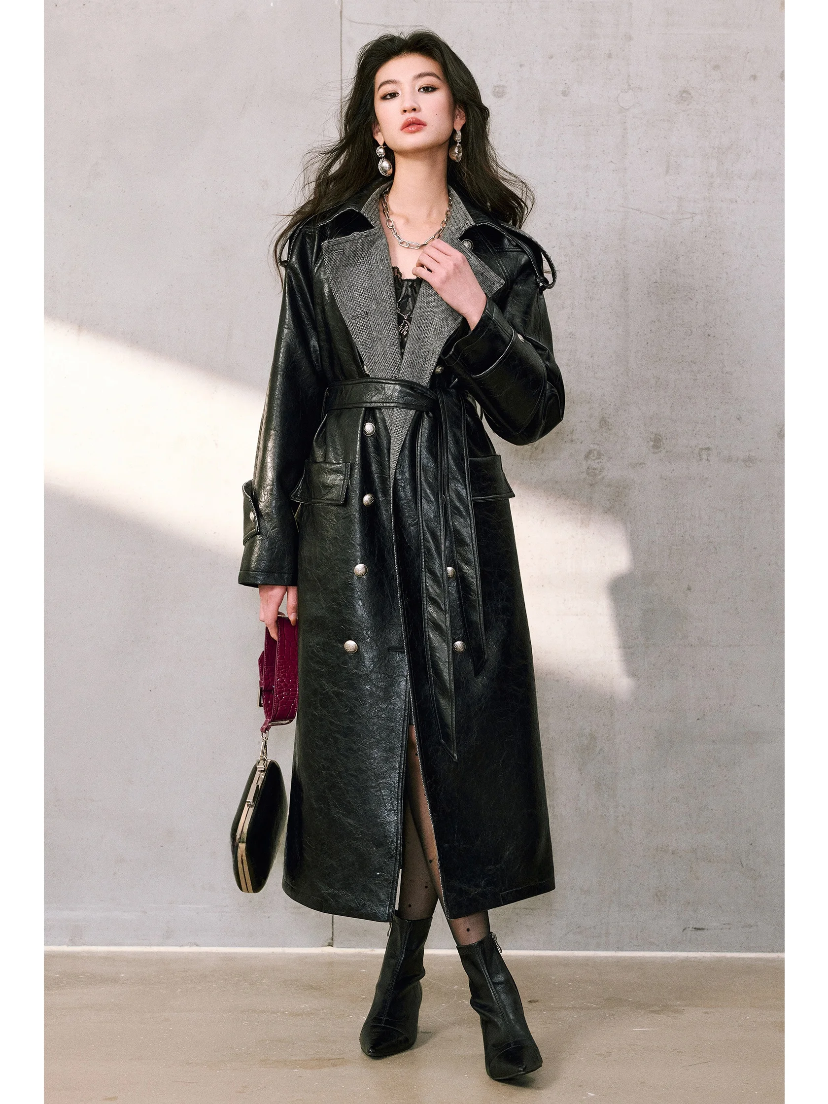 WANGXO ヴィンテージ風 エコレザー チェック柄 ウールコットン裏地付き ロングコート ダブルブレストカラー ジャケット カジュアルスタイル 若者向けファッション