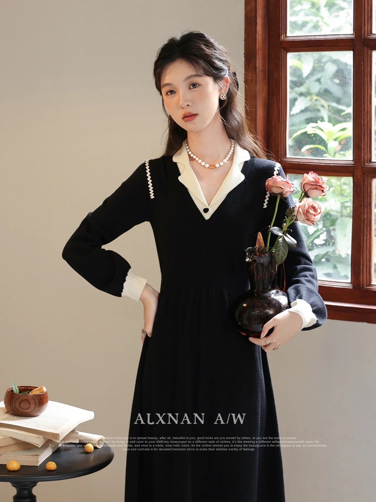 

ALXNAN Black Patchwork Dresses for Women V-neck Long Sleeve Heart Button Midi Dress 2024 Autumn Winter Commuter Clothes LXN32056