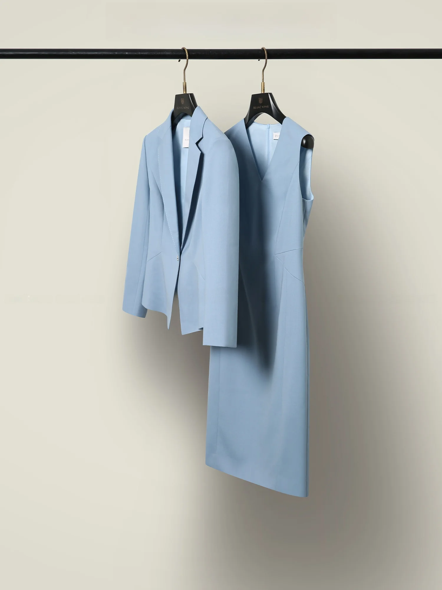 

Blancwing Import Autumn Wool V-Ne Dr Suit Set Cus Dyeing 25mm Regular Sve Long Commute Sle Pure Color Single Bu...