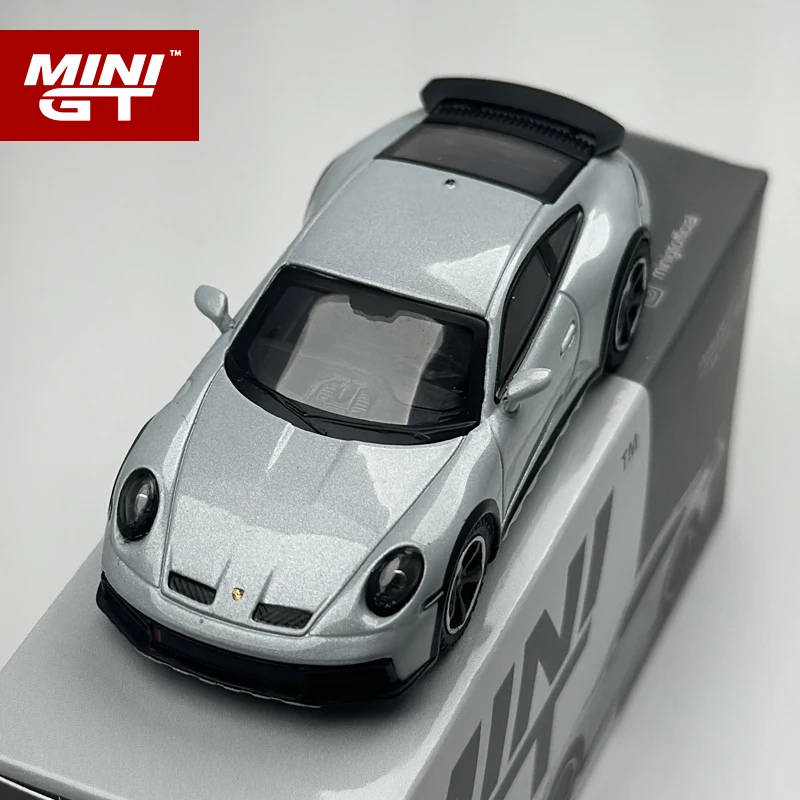 MINIGT 1:64 Porsche 911 Dakar Ice Gray Metallic MGT alloy Car