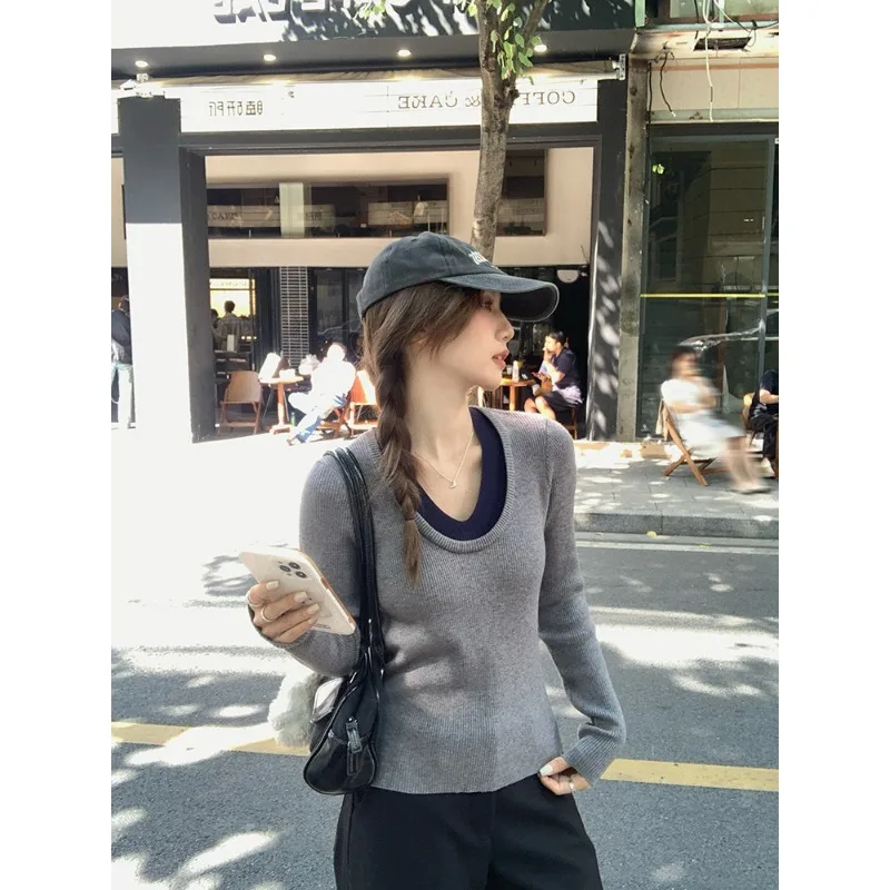 بلوفرات نسائية لخريف وشتاء 2025 برقبة على شكل حرف v بألوان متباينة سترة ضيقة بأكمام طويلة سترة نسائية للتنقل سترة نسائية غير رسمية