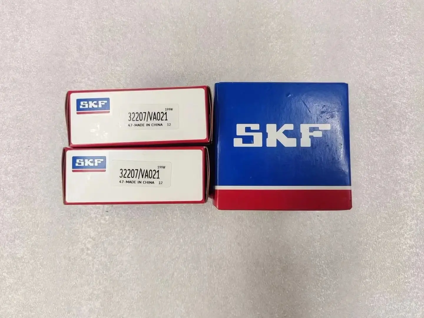 SKF 32207 Single Row Tapered Roller Bearing SKF32207