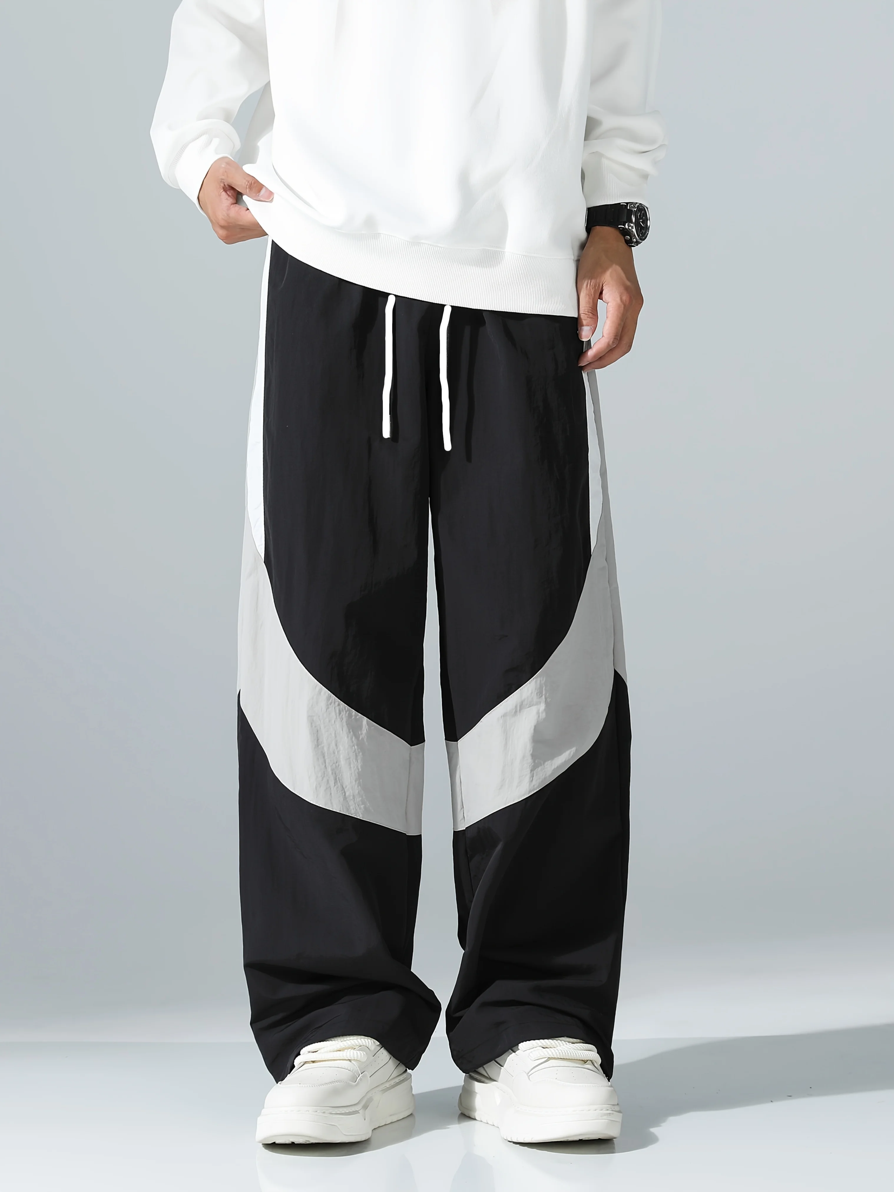 2026 Sommer Herren Schwarz-Graue Farbblock-Hose mit Gebogenen Nähten, Unregelmäßige Paneele, Kordelzug, Elastischer Bund, Lockere Streetwear-Hose für Kinder – Detail 7