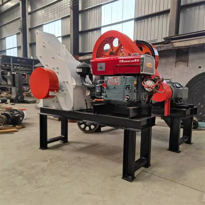 Small Diesel Mini Portable Stone Crusher Hammer Mill For The Coal - view 2