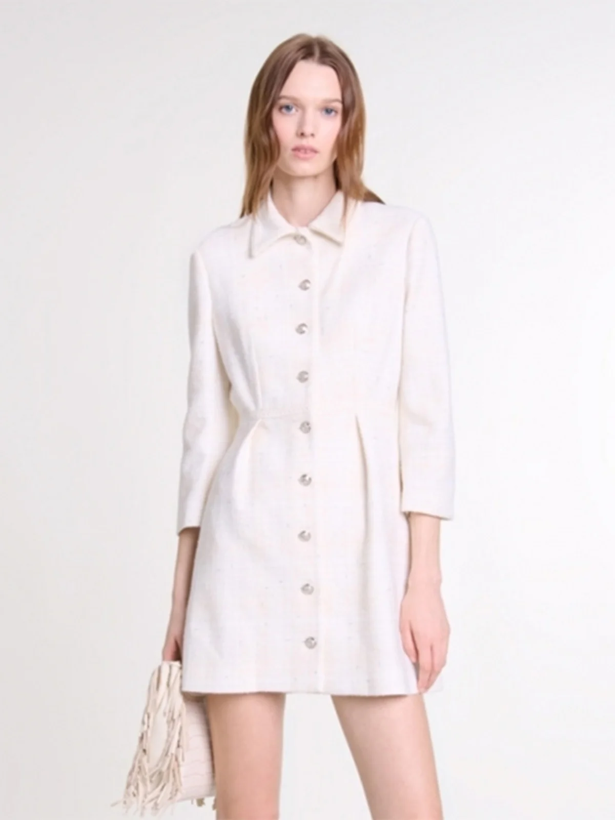 

Женская повседневная юбка А-силуэта M Home осенне-зимняя, твидовая, с воротником, на пуговицах, приталенная, светлого цвета