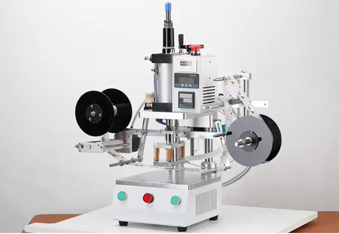 

WT-TY100 pneumatic stamping machine leather embossing hot stamping label wood hot stamping machine flat hot pressing machine